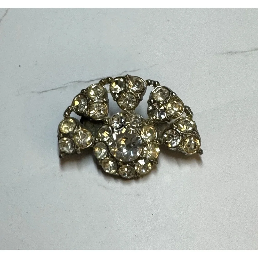 Clear Rhinestones Brooch Pin Vintage MCM Silver Tone Prong‎ Set Art Deco